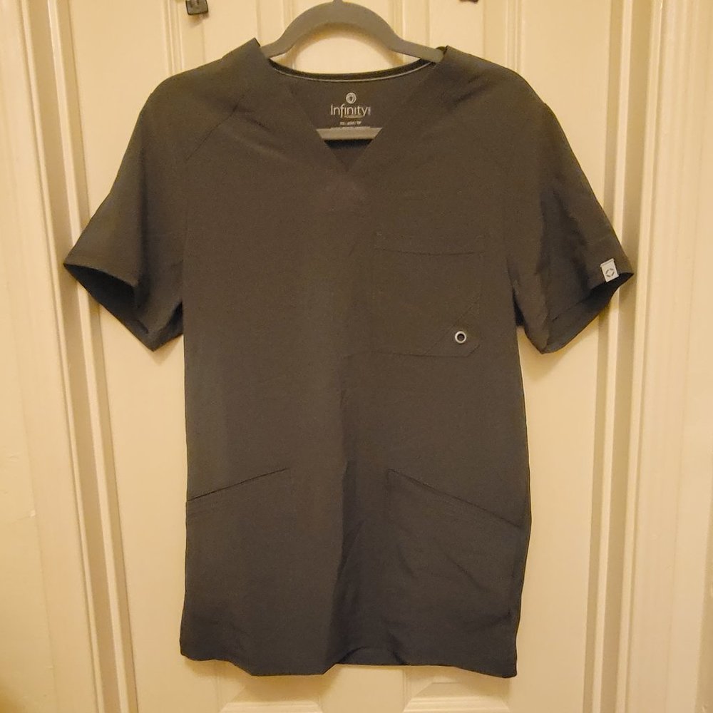 Infinity Cherokee Mens Scrub Top